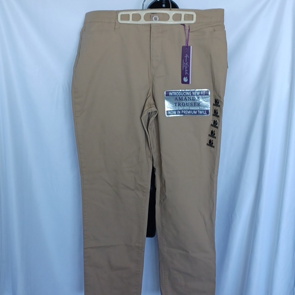 Gloria Vanderbilt Amanda Trouser, slimming, tan